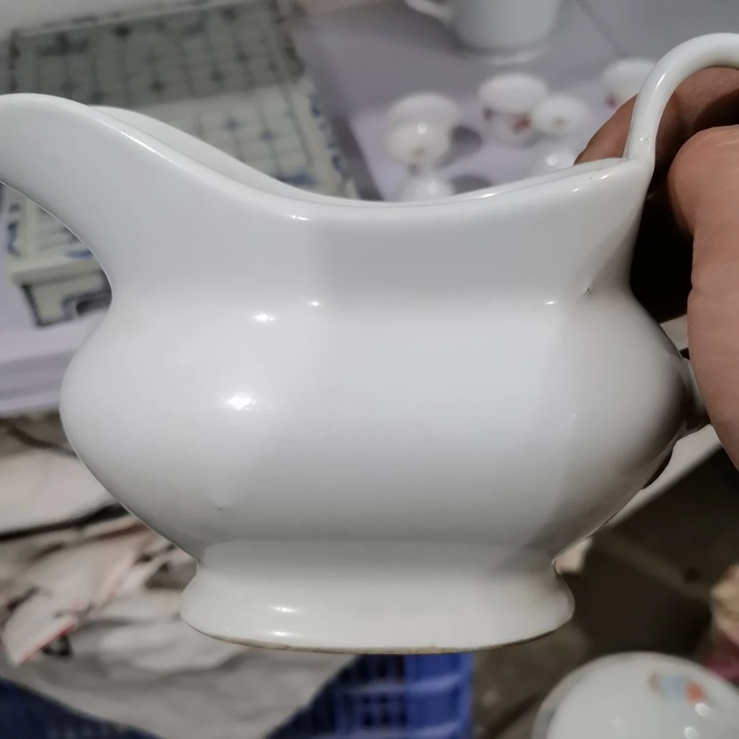 景德镇陶瓷工艺品奔***牛