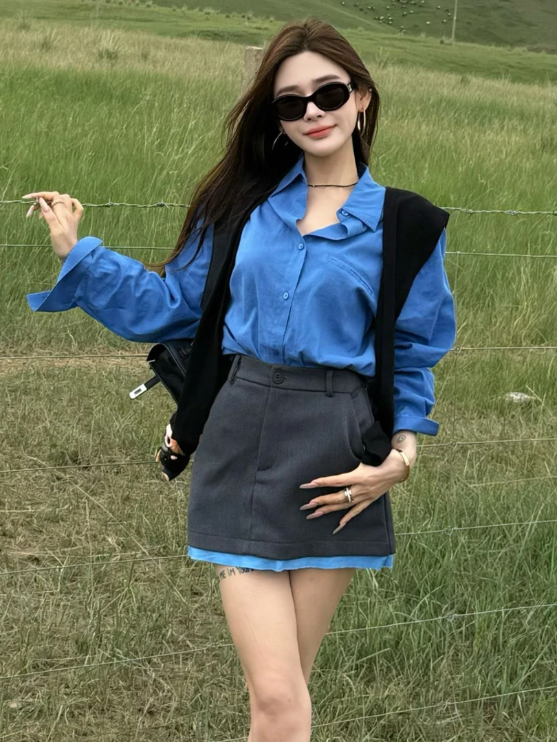 早秋穿搭套装女减龄蓝色长袖衬衫高腰显瘦灰色蓝边西装半裙三件套