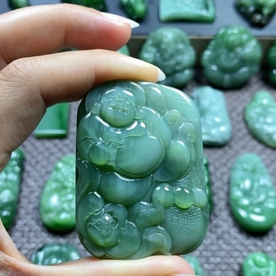 【闪购商品】颈饰未镶嵌和田玉