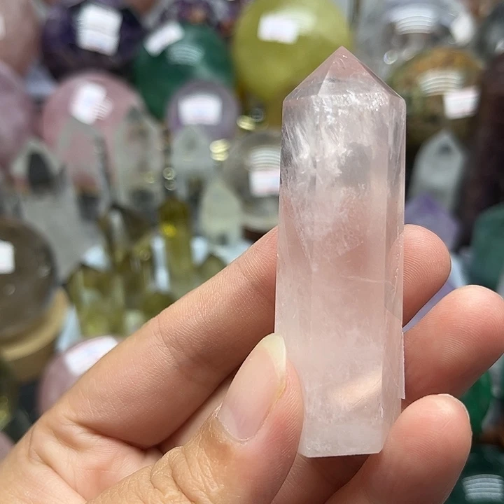 未镶嵌珠宝半成品水晶54克粉水晶柱