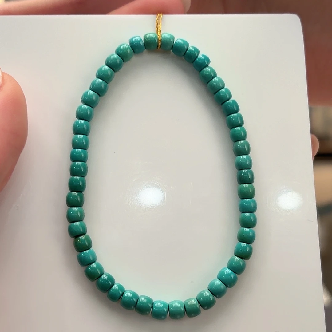 绿松石未镶嵌颈饰