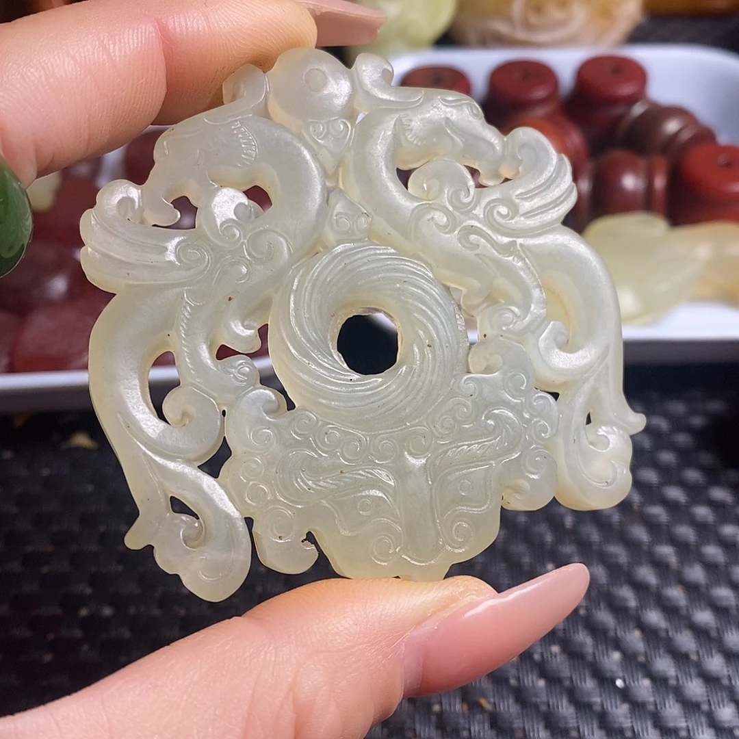 岫玉未镶嵌珠宝奇石