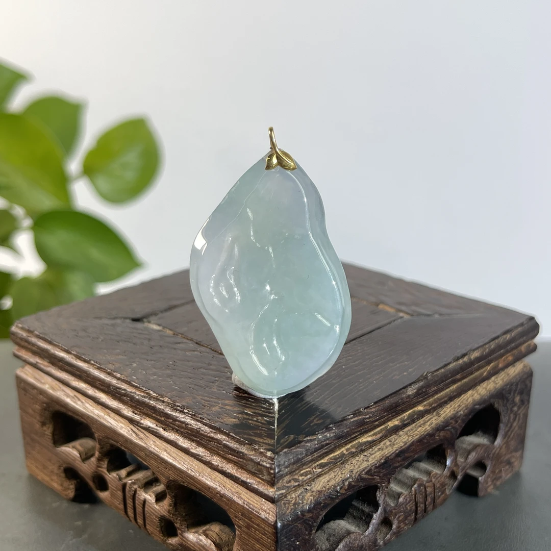 JSW02-80   18K扣头精品天然翡翠A货原石吊坠