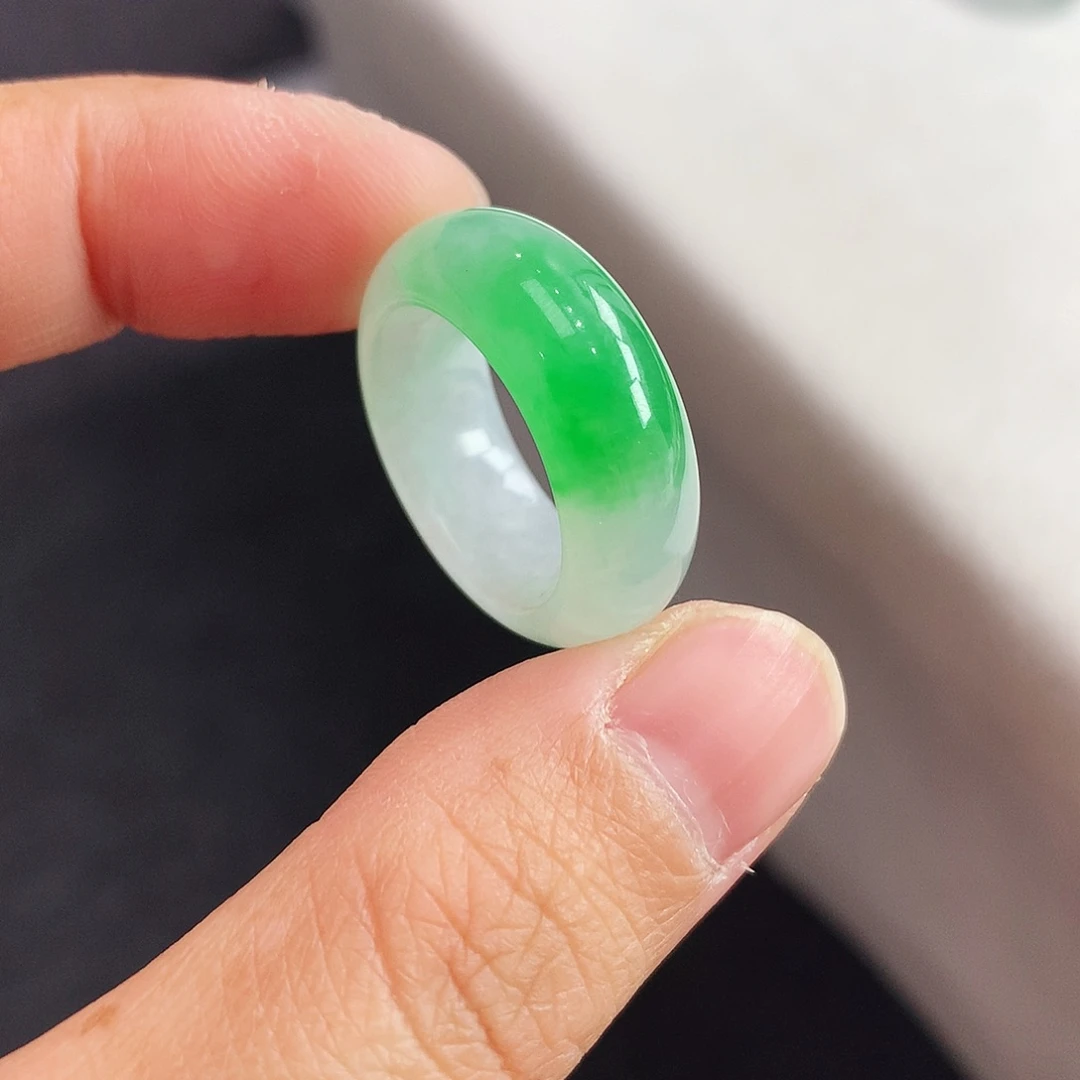 翡翠未镶嵌戒指12号