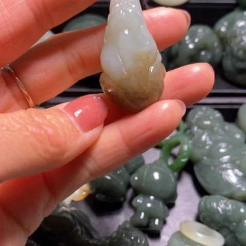 未镶嵌和田玉（糖玉）珠宝奇石