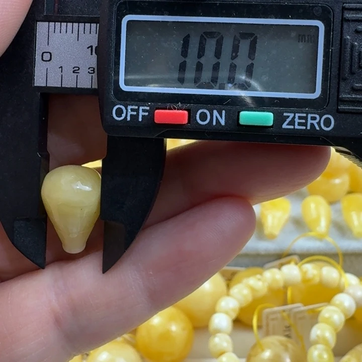 天***道未镶嵌琥珀裸石16杂