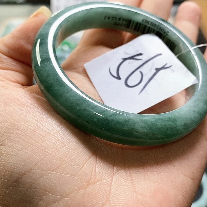 【闪购商品】未镶嵌手镯翡翠