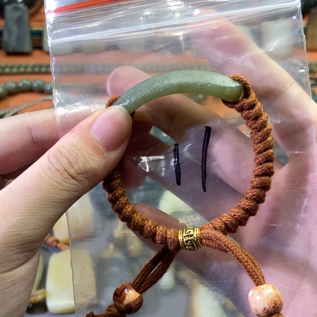 和田玉颈饰未镶嵌某**夏