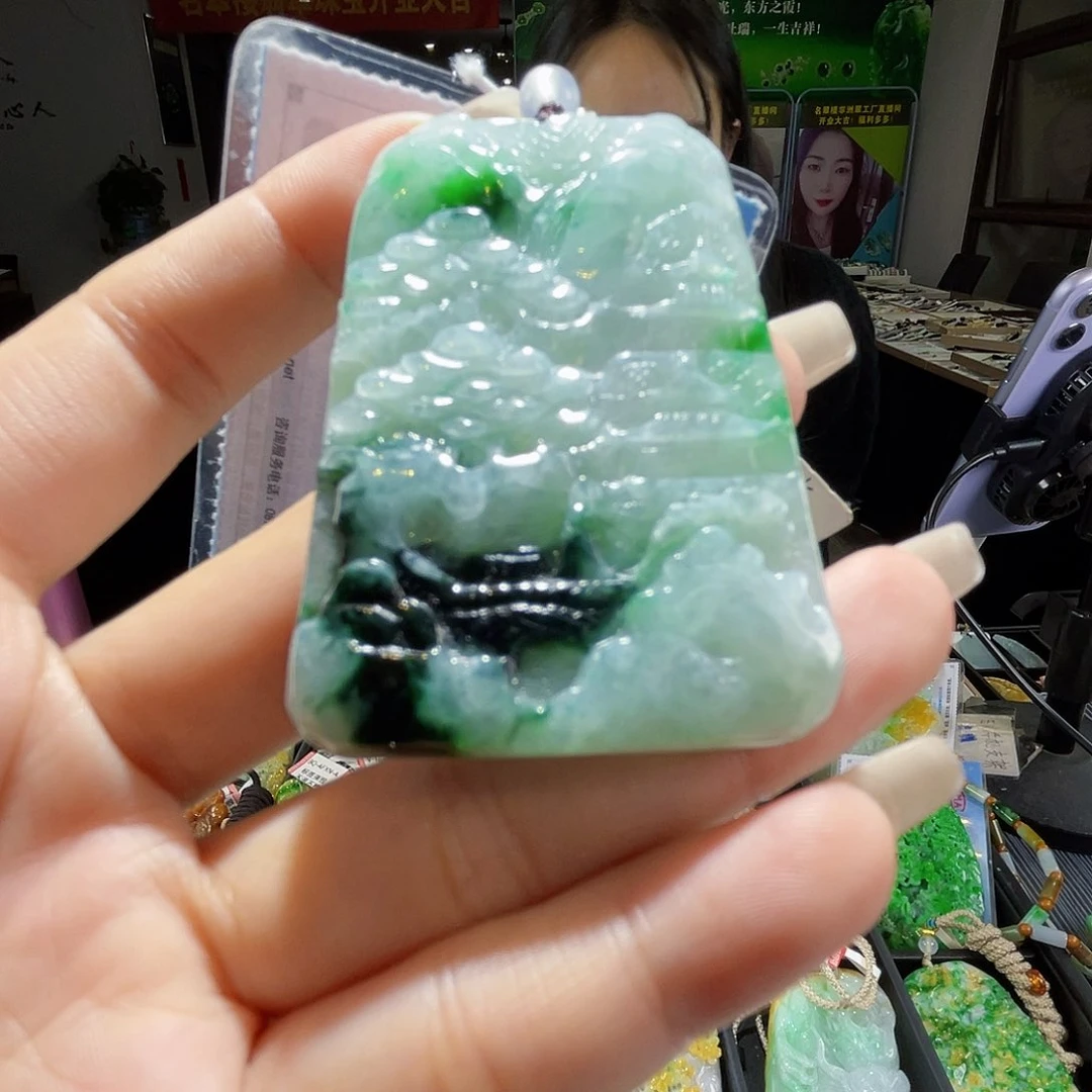 颈饰未镶嵌翡翠一