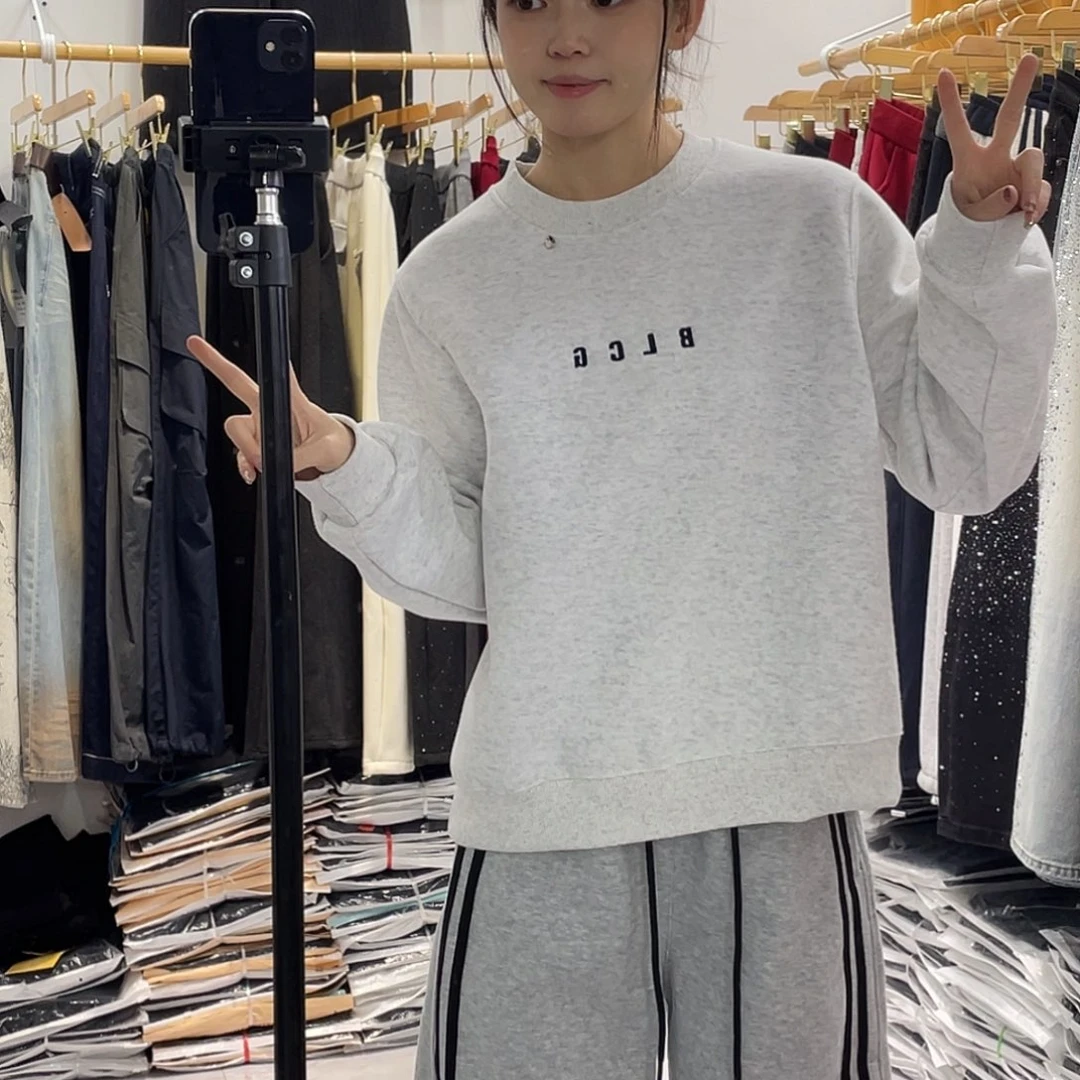 BLCG灰白色短款卫衣