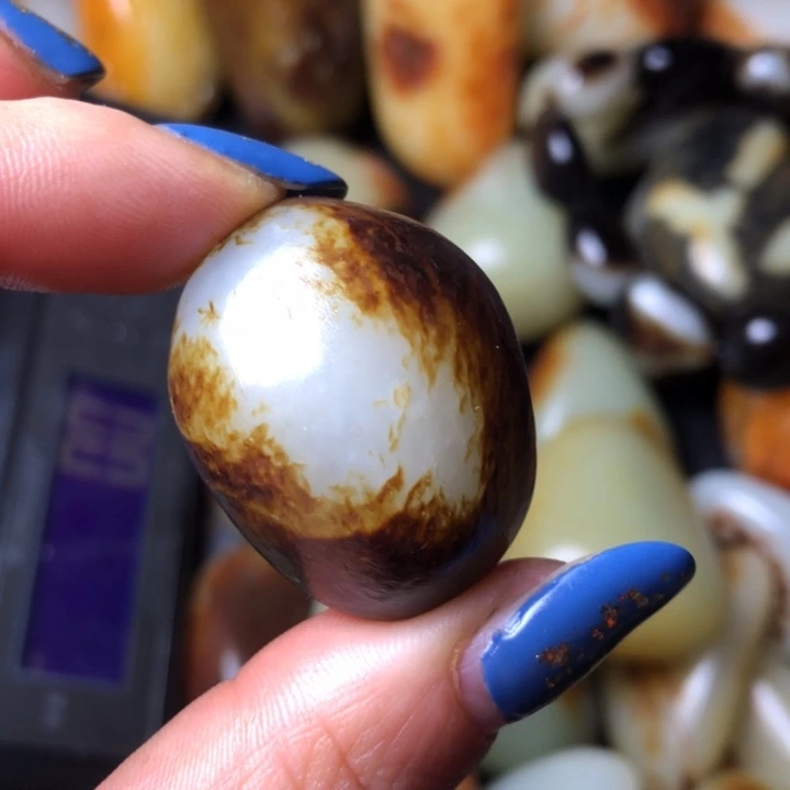 和田玉未镶嵌珠宝奇石