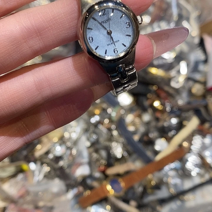 叨***乐中古香水项链手链耳饰耳钉锆石（处理）