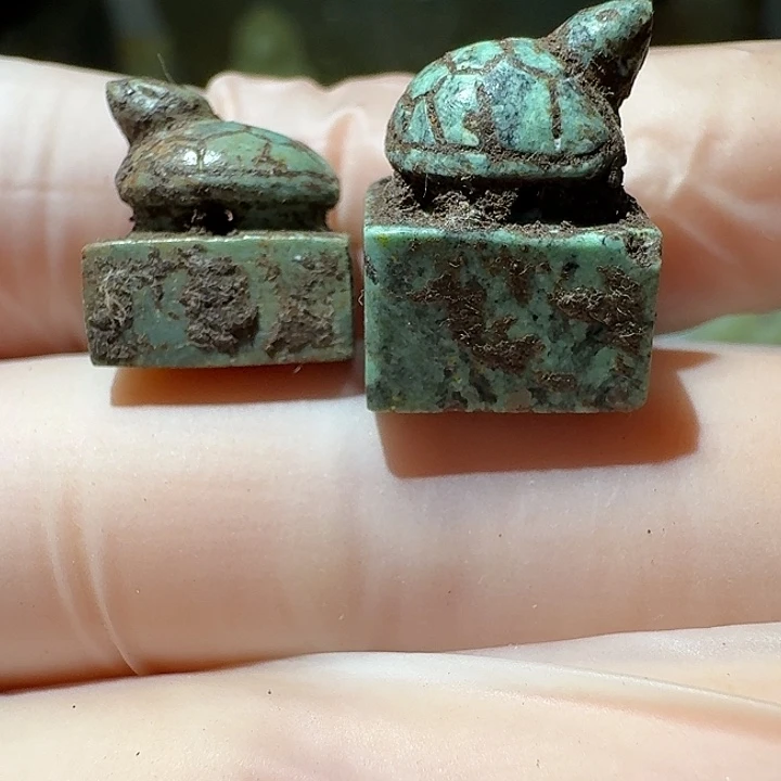 泱***夏和田玉未镶嵌颈饰