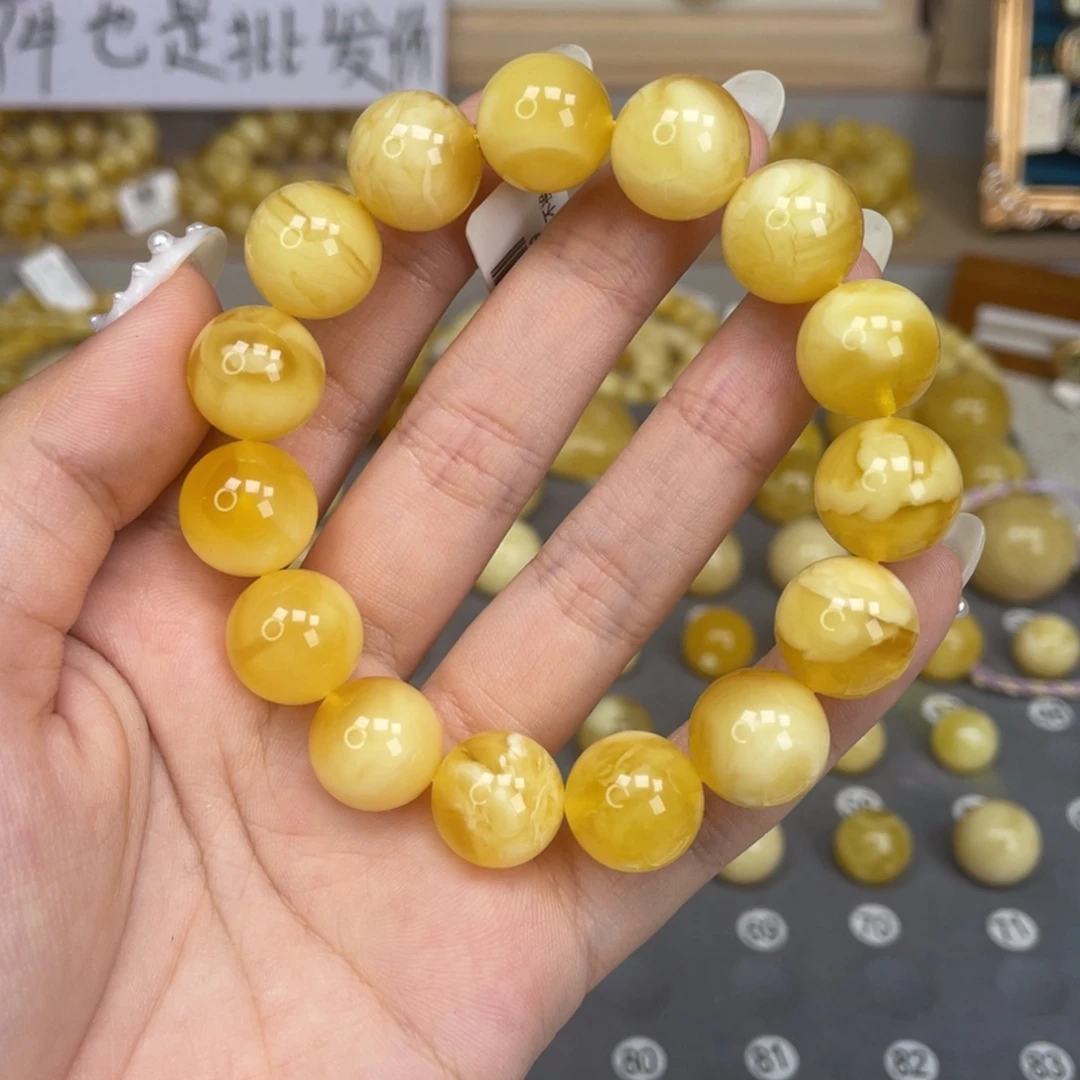 蜜蜡未镶嵌裸石72