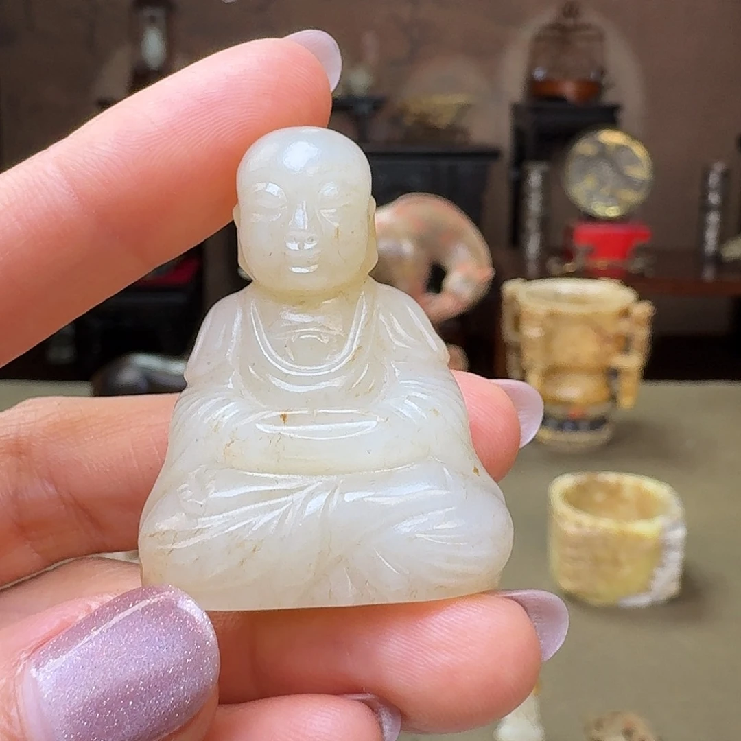 和田玉颈饰未镶嵌平****）