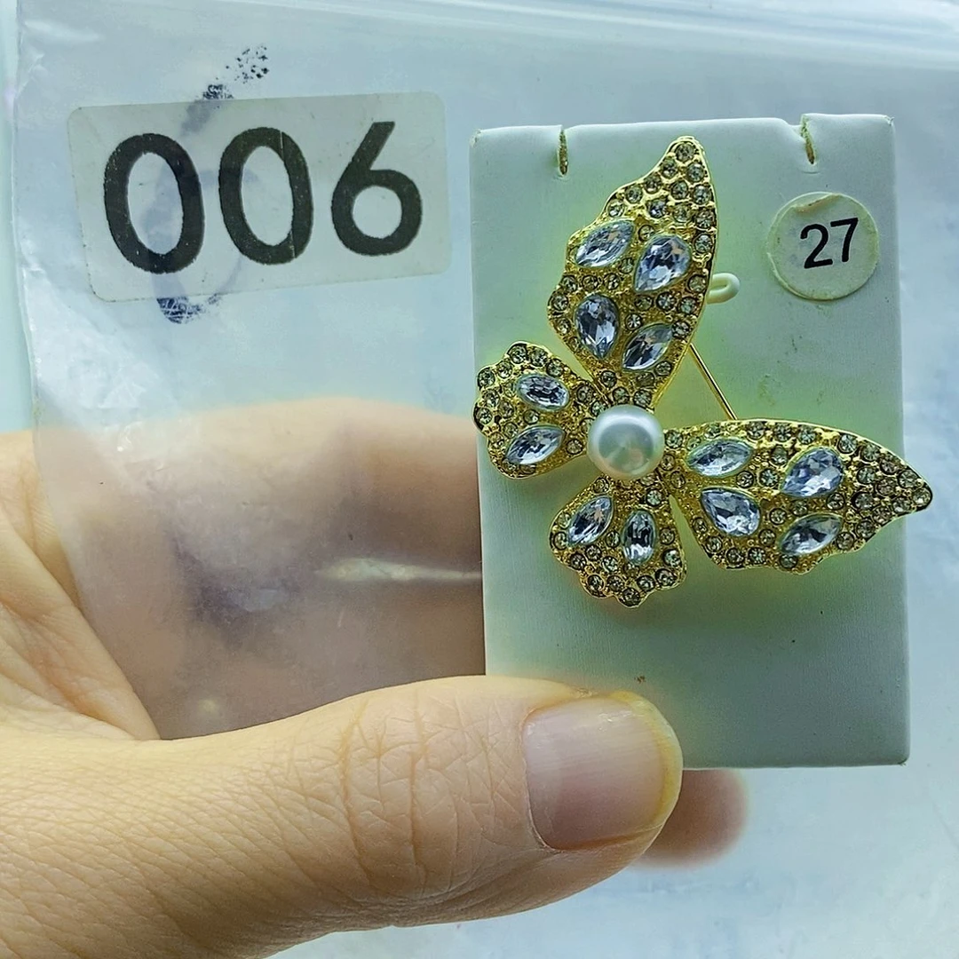 淡水珍珠颈饰合金