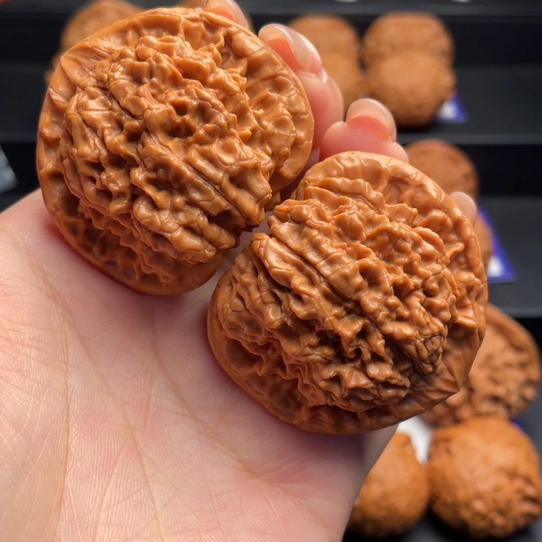 文玩核桃吊坠46官帽