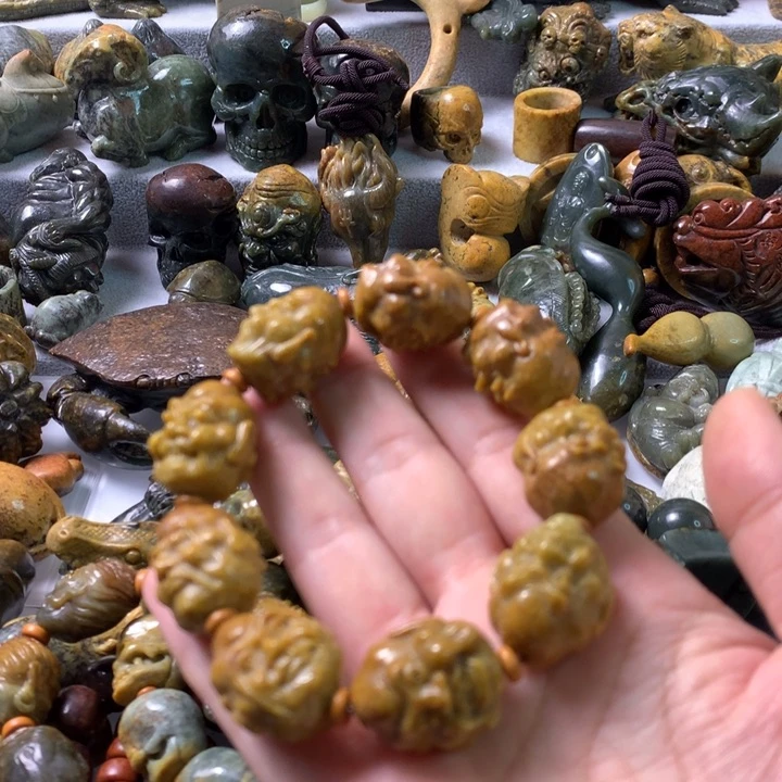 未镶嵌岫岩河磨玉（透闪石质玉）笔搁