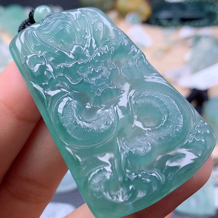【闪购商品】翡翠颈饰未镶嵌翡翠吊坠