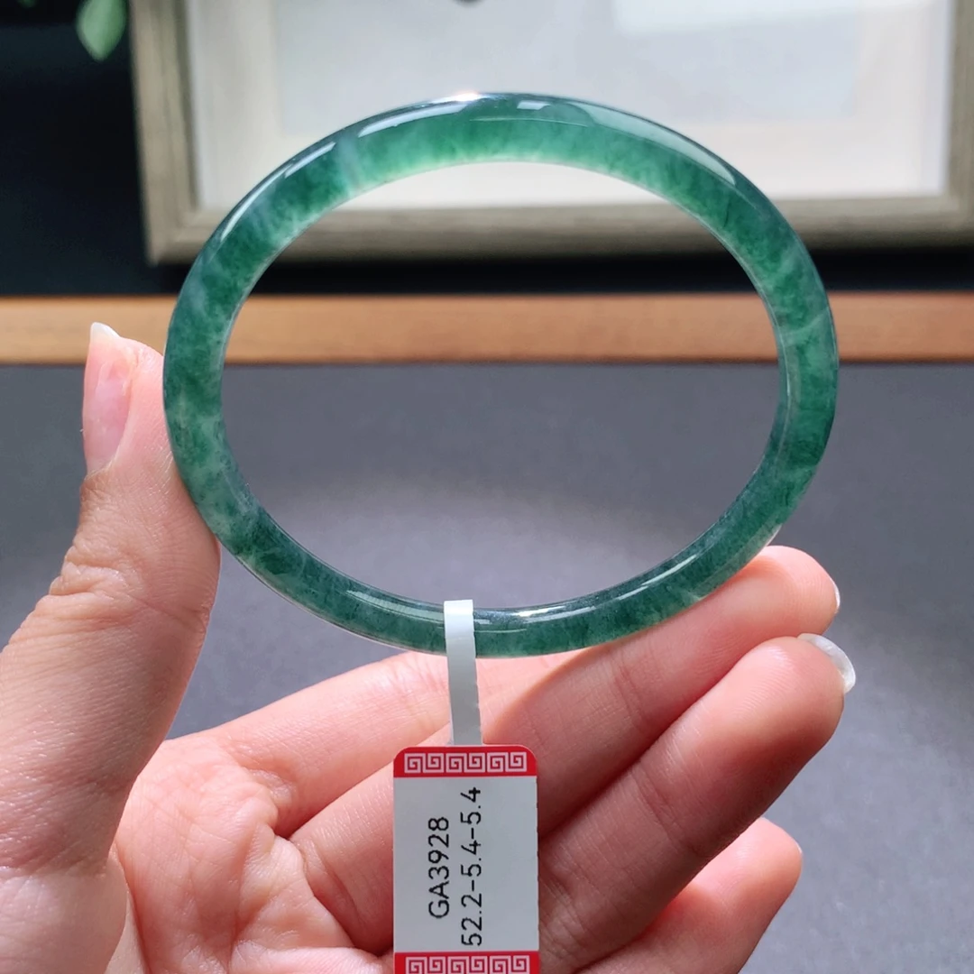 翡翠手镯未镶嵌翡翠手镯叮当镯