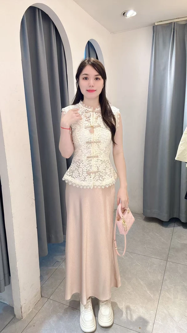 丹妮丝新款减龄时尚套装蕾丝镂空上衣气质显瘦三件套套裙