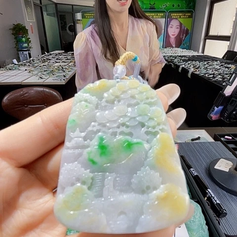 颈饰未镶嵌翡翠一个