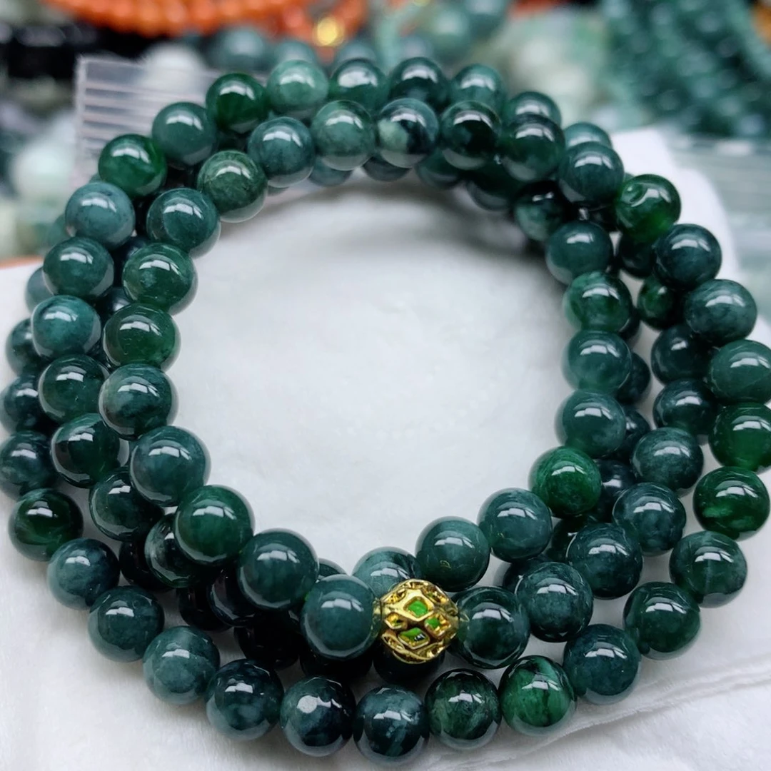 翡翠颈饰未镶嵌手串