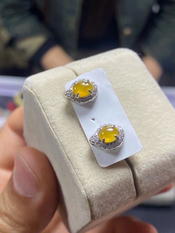 缅甸天然冰黄翡耳钉