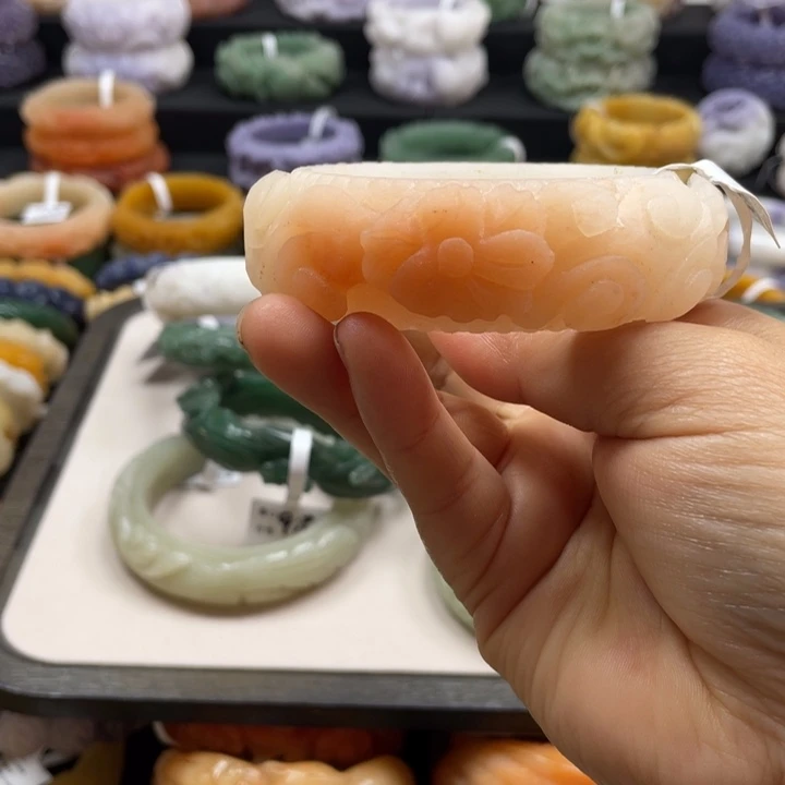 石英质玉未镶嵌手镯