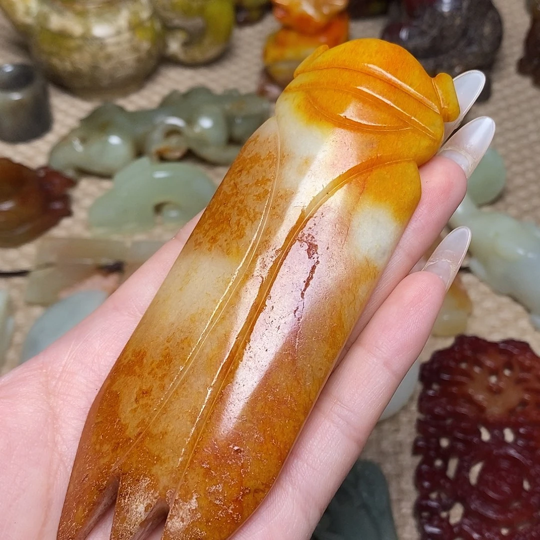 未镶嵌蛇纹石玉颈饰