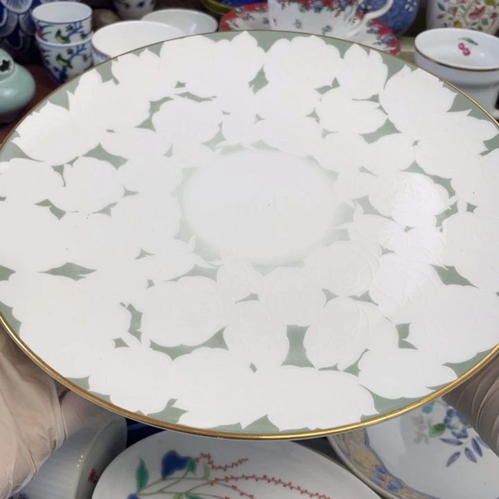 他家瓷器真美…开播了