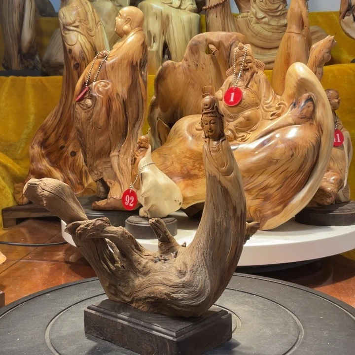 柏木（崖柏）  观音