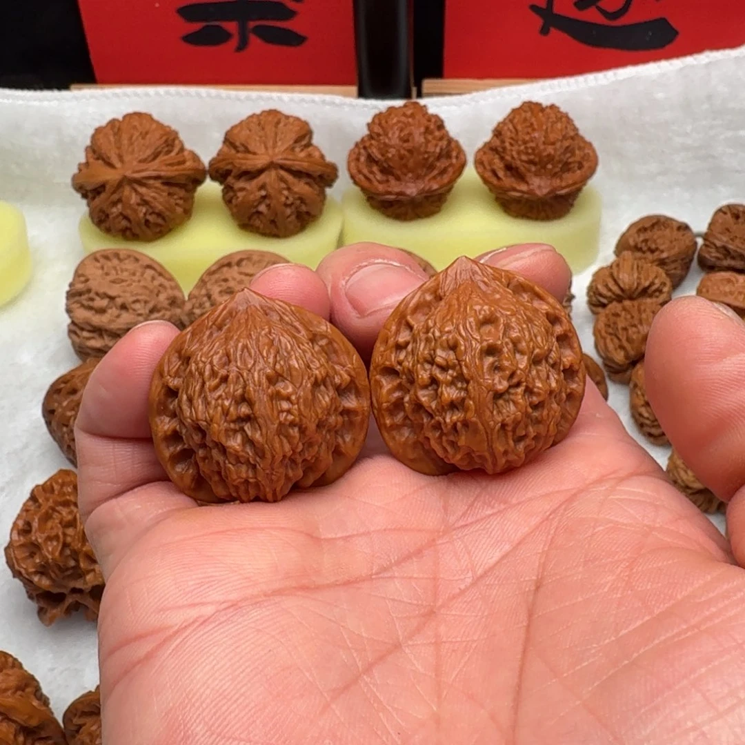 文玩核桃把件七步沟36