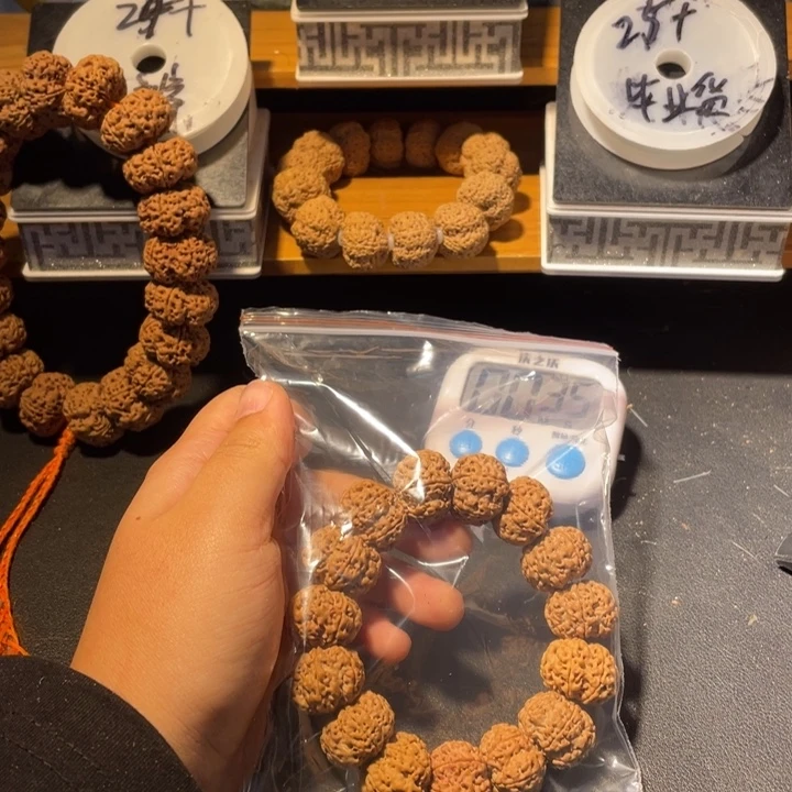 ①***人金刚菩提手串这个