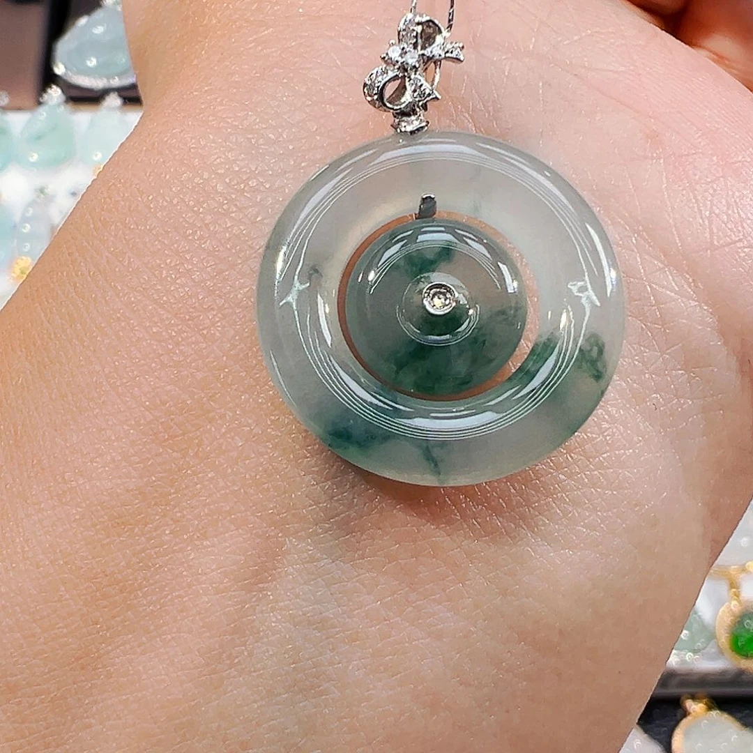 吊坠(不含链)18K金镶嵌翡翠甜甜圈