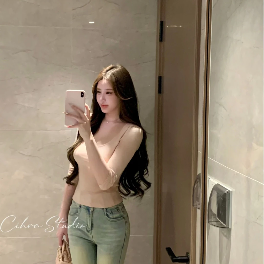 Cihra【粉面含春】纯欲风上新款羊毛U型领修身百搭半袖毛织上衣