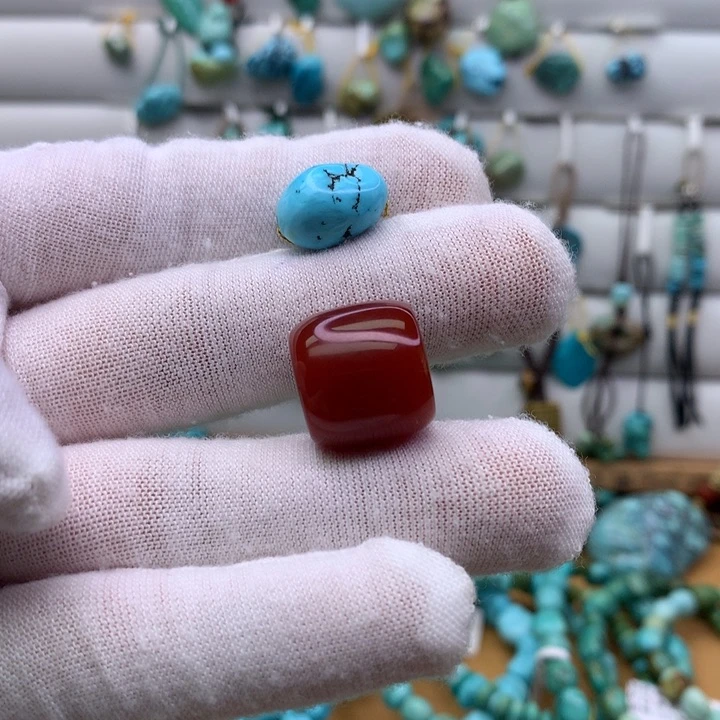 大***岩玛瑙/玉髓原矿未镶嵌