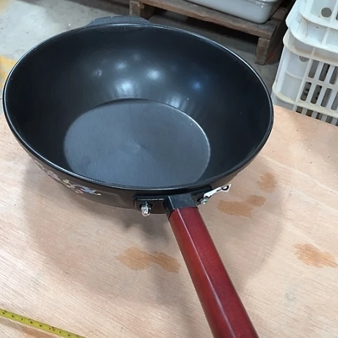 微瑕，明火，口径32高度9针孔配玻璃