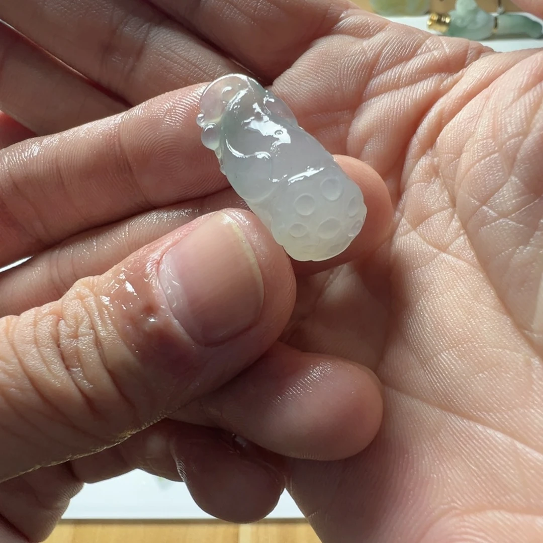 定制翡翠未镶嵌莲蓬