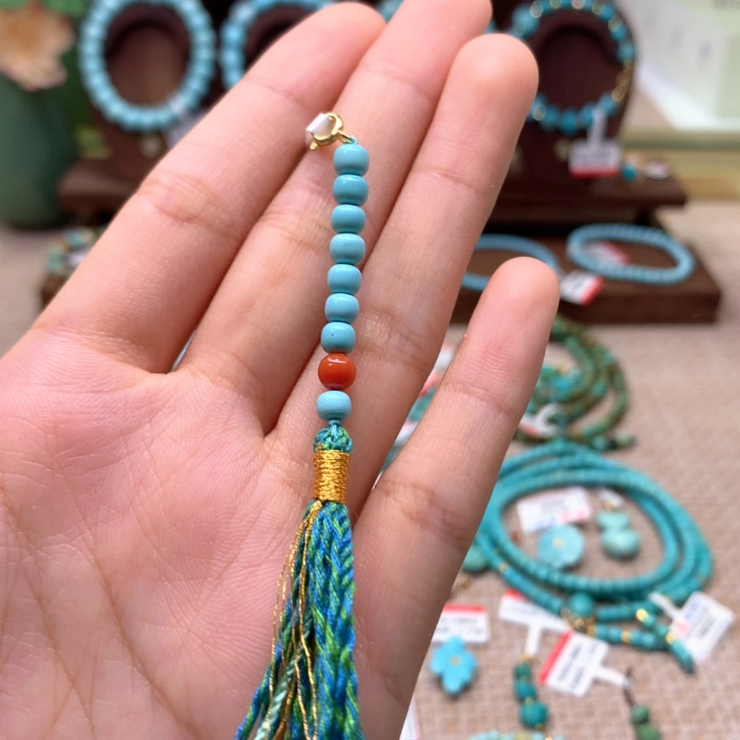 绿松石配饰未镶嵌