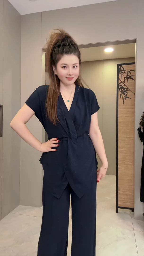 【婷婷】2025夏季新款洋气显瘦气质25220交叉清凉套装