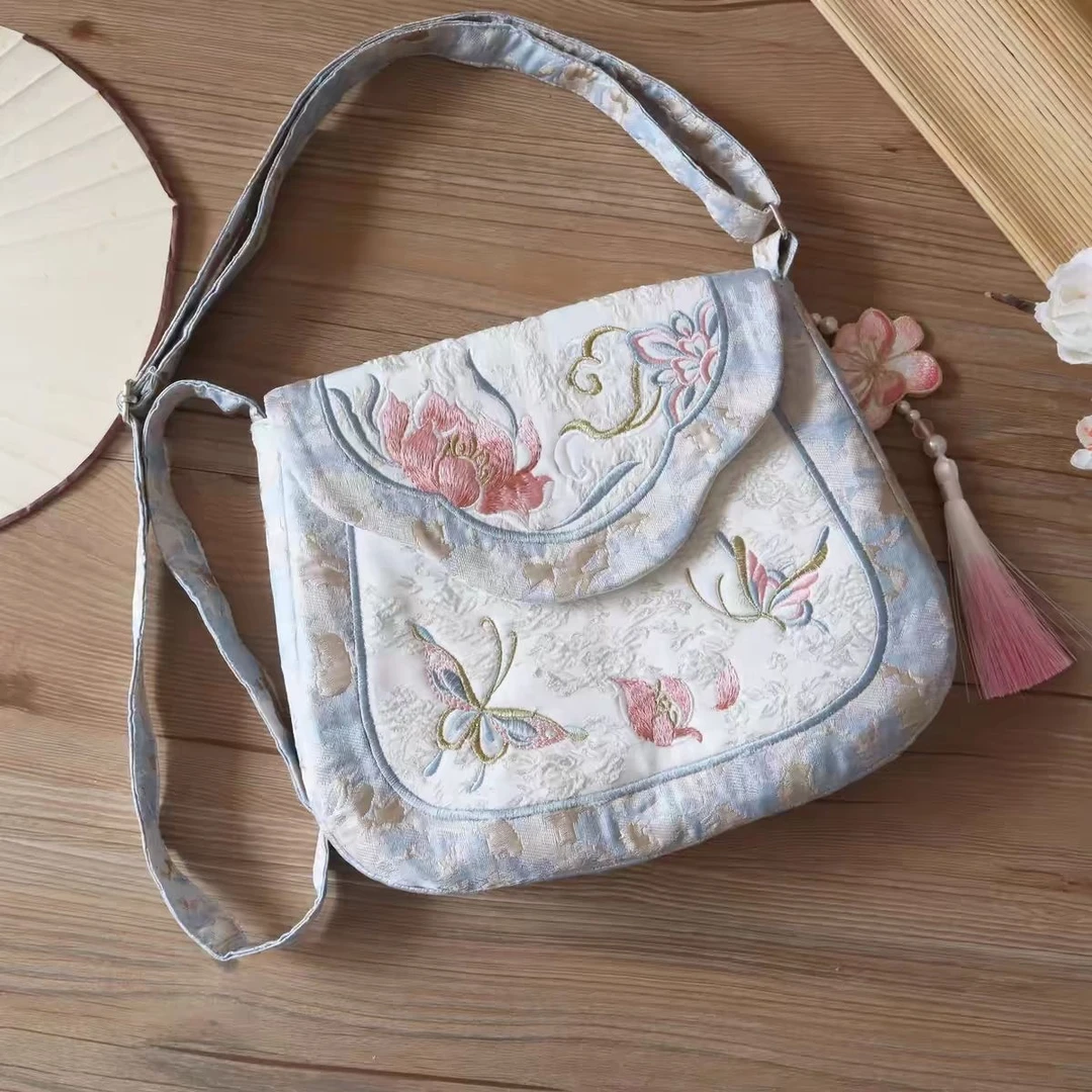 2025新国风复古百搭刺绣汉服单肩斜挎手提包包古风新中式斜挎包