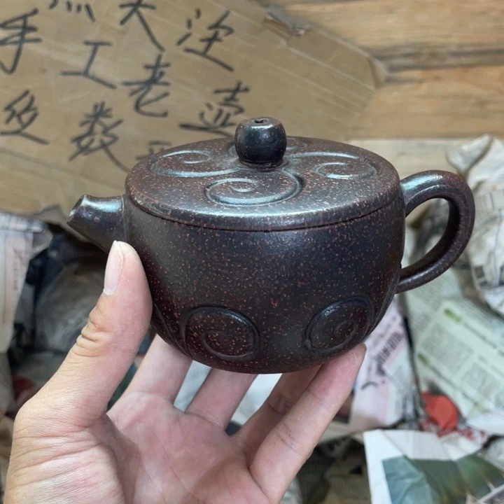 茶壶紫砂老厂紫砂壶一件。