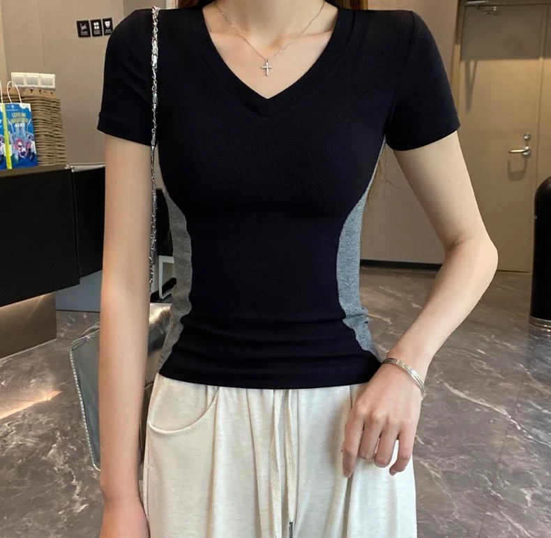2025年新款V领收腰拼色螺纹春夏季修身打底衫内搭设计感短袖T恤
