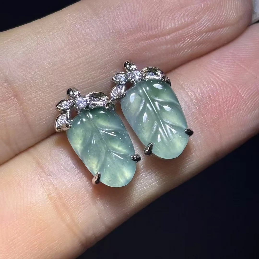 面面来财珠宝AY5475-S925银针A货翡翠叶子耳饰一对