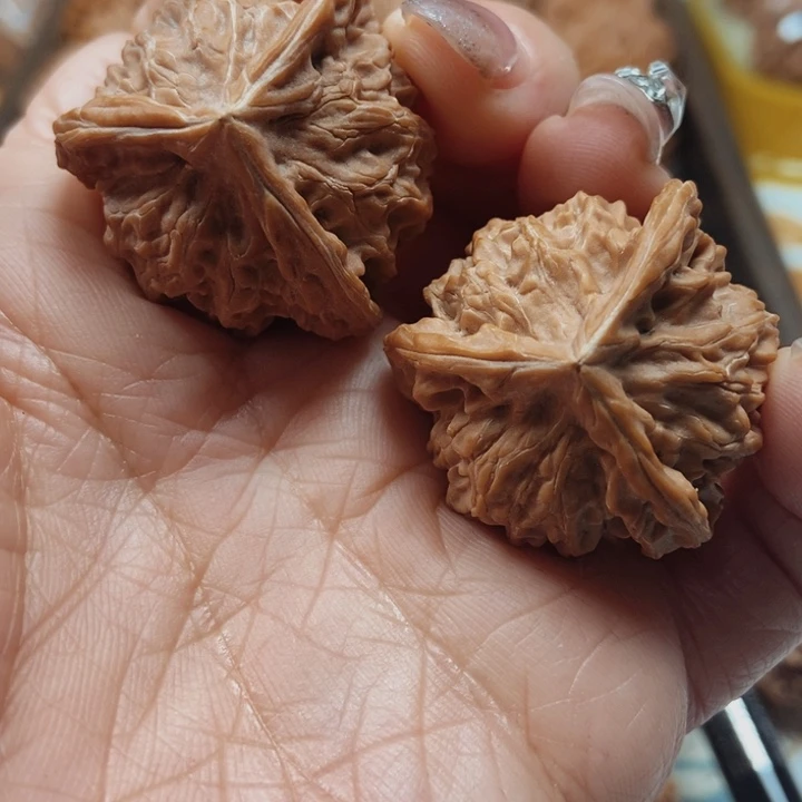 文玩核桃吊坠盘山
