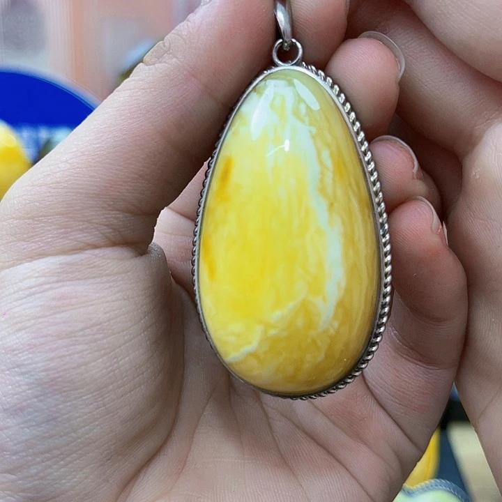 琥珀银S925镶嵌颈饰吊坠