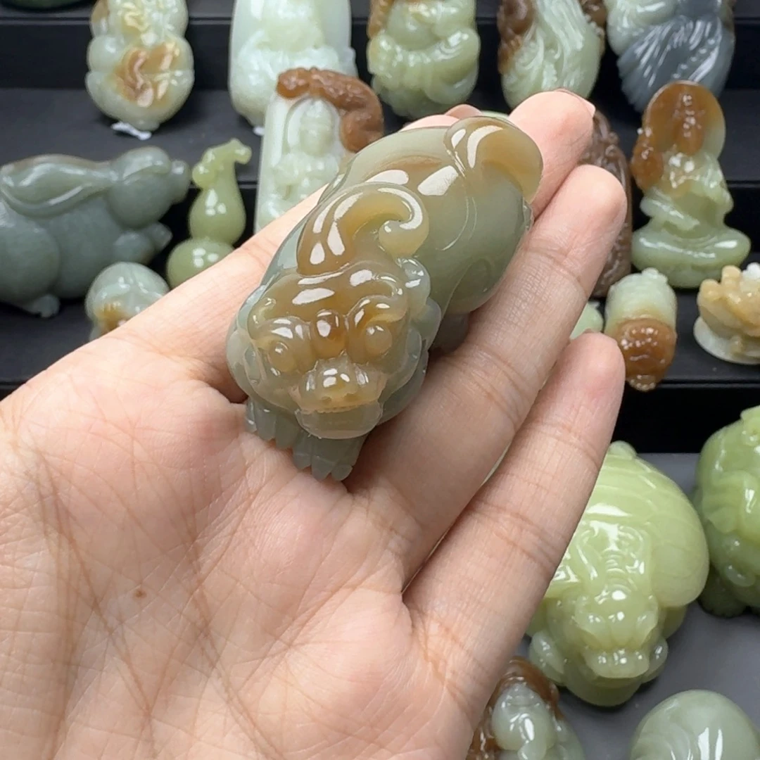 和田玉未镶嵌挂件缘*