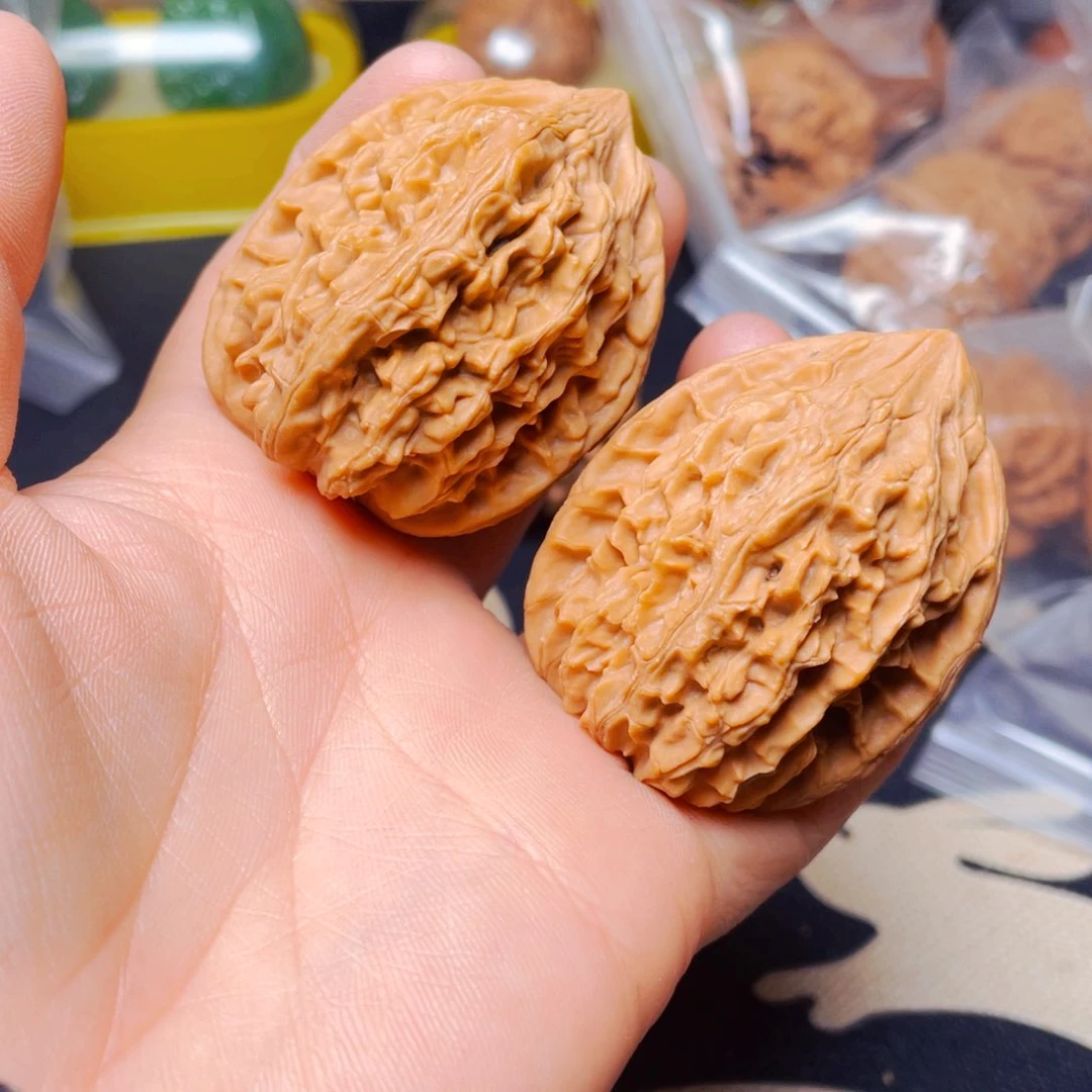 吊坠文玩核桃鸡心一对