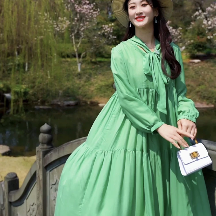 2025春夏新轻奢透气天丝连衣裙高端定制法式浪漫度假风长袖 L0110